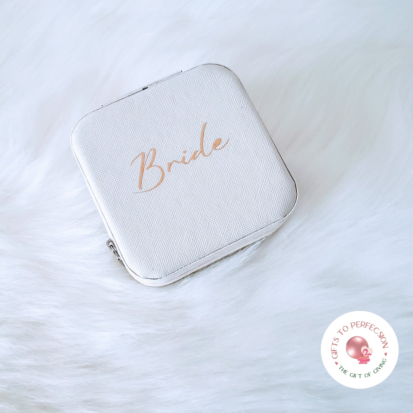 Off White "The Bride" Travel Jewelry Case